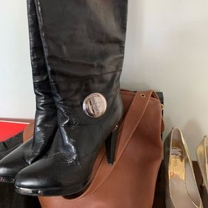 Black Leather knee boots!